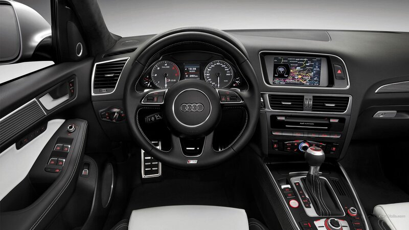 Interior of Audi Q5