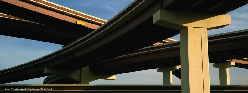 Intersecting highway overpass