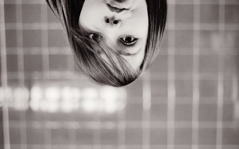 inverted face in grid