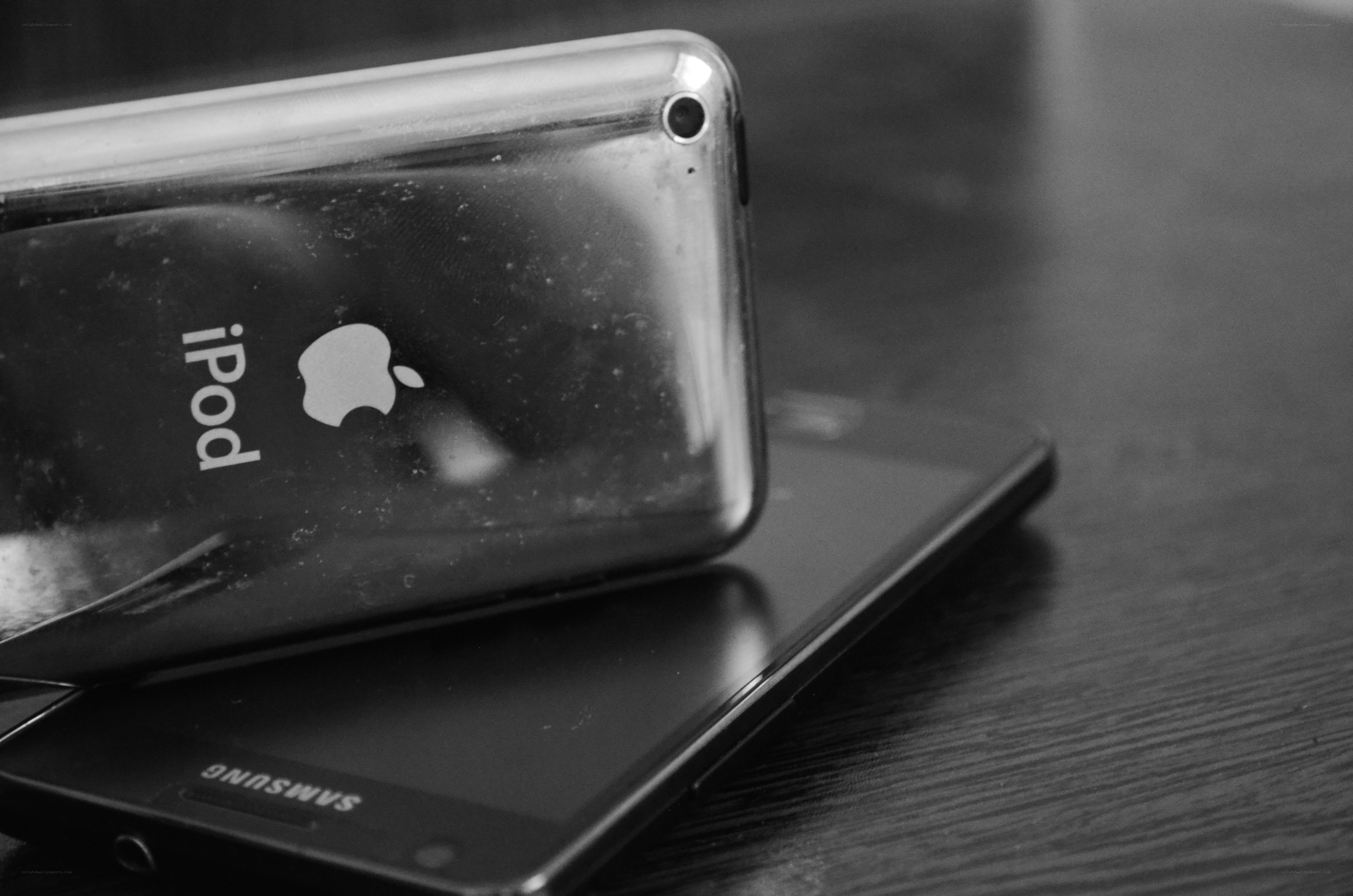 iPod and Samsung phone
