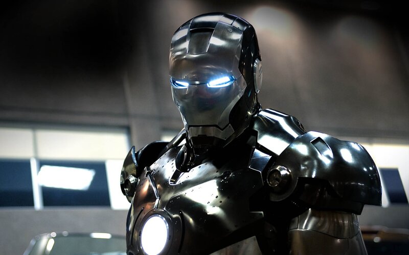 Iron Man Armor Suit — Silver, Dramatic