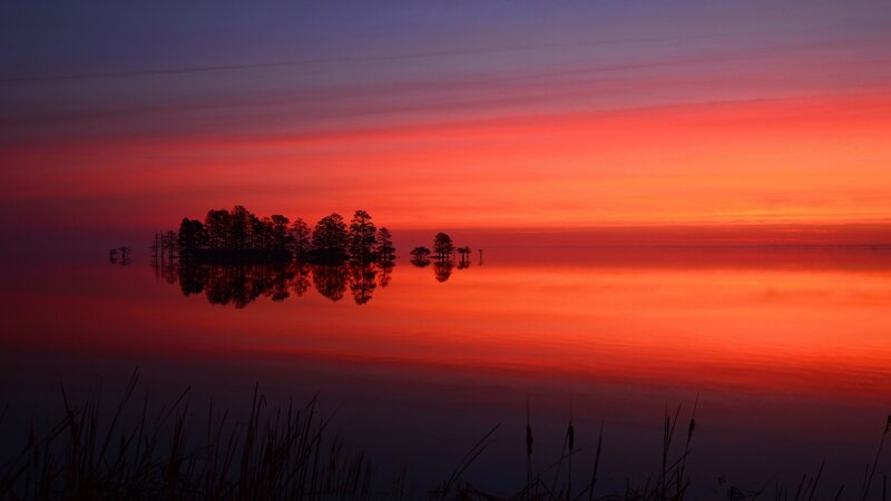Island at Sunset — Red, Serene