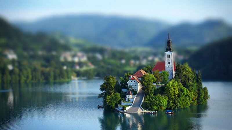 Island Church in Lake — Green