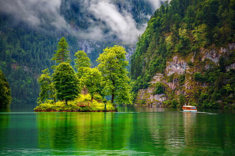 Island in a Lake — Green, Serene