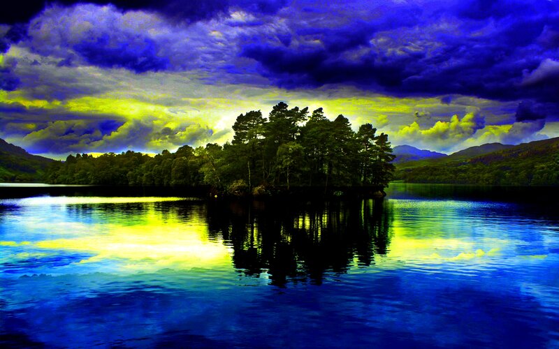 Island in Lake at Dusk — Blue