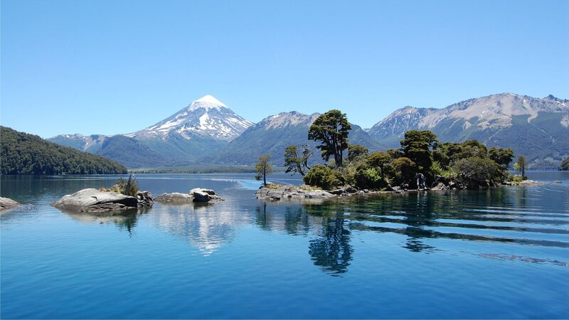 Island in Lake with Mountain — Blue