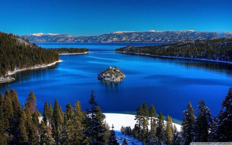 Island in Lake with Mountains — Blue, Serene