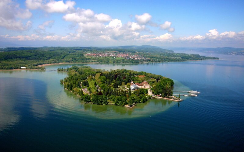 Island with Castle — Blue