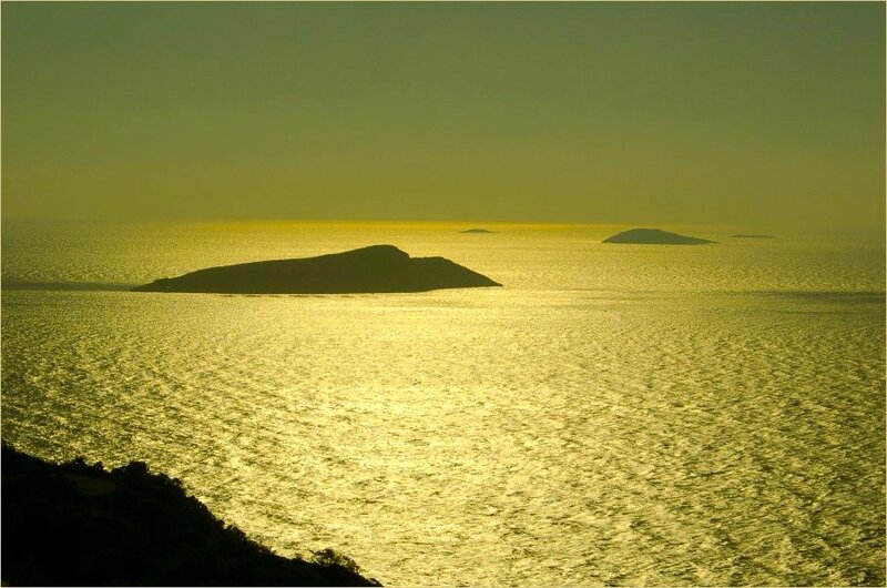 Islands in Golden Sea