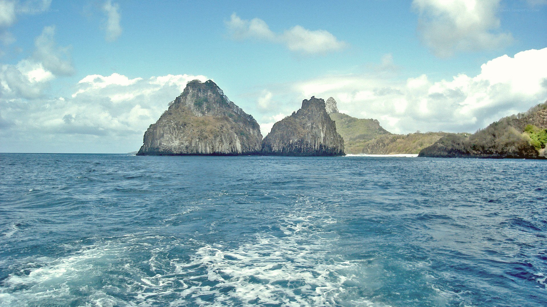 Islands in the ocean
