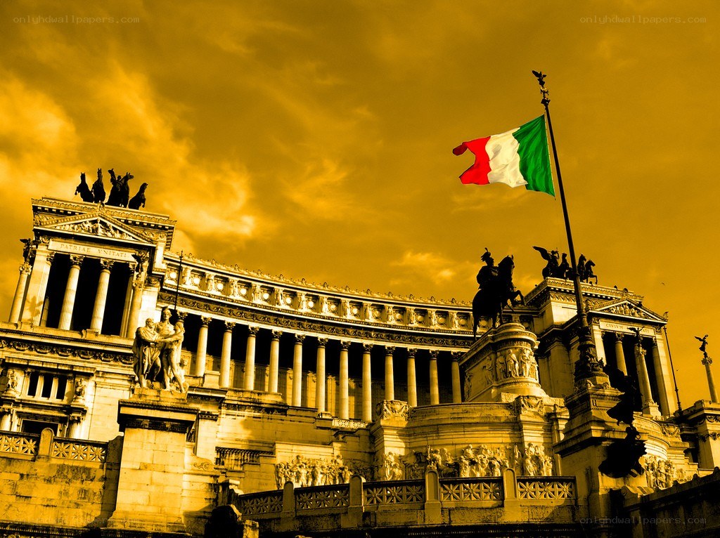 Italian flag at Vittoriano