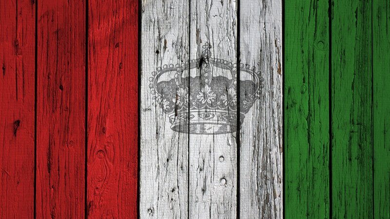 Italian Flag on Wood