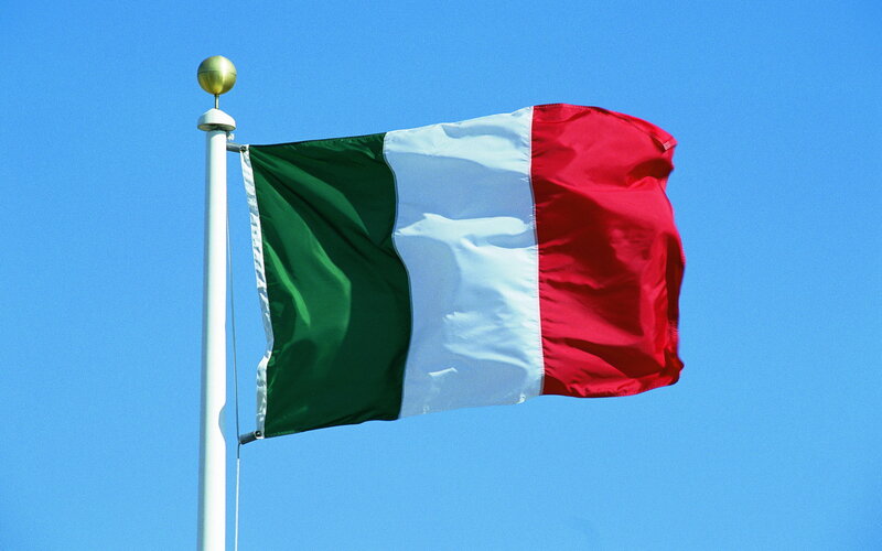 Italian Flag Waving — Green
