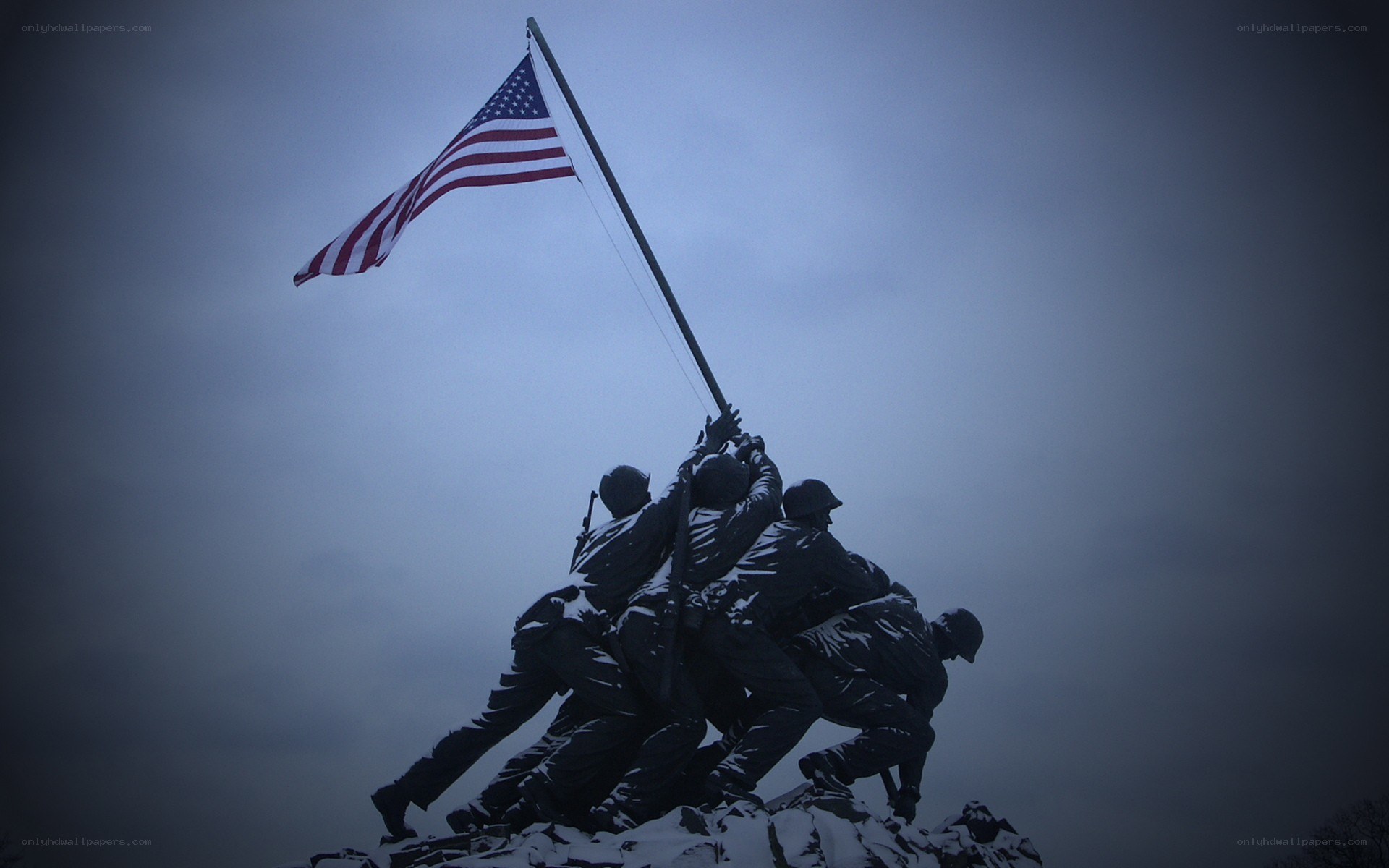 Iwo Jima Memorial at dusk