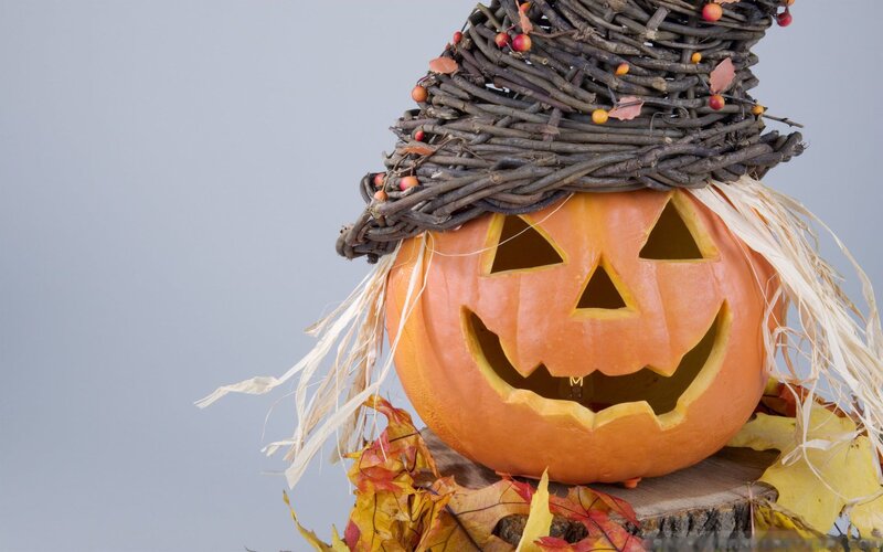 Jack-o'-lantern Scarecrow