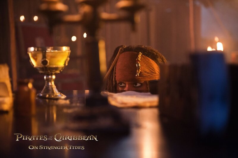 Jack Sparrow in tavern