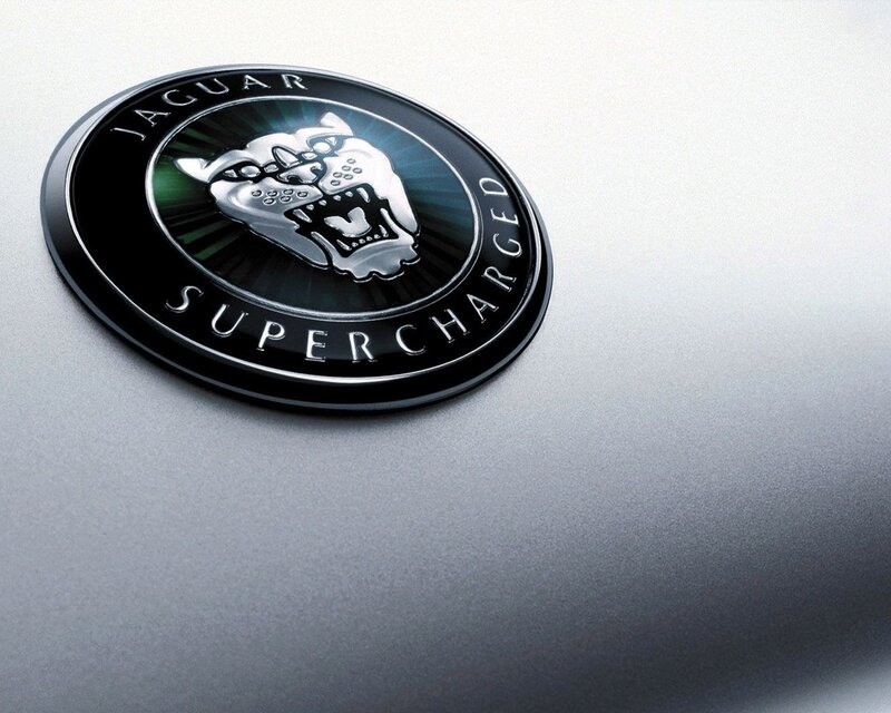 Jaguar Supercharged emblem
