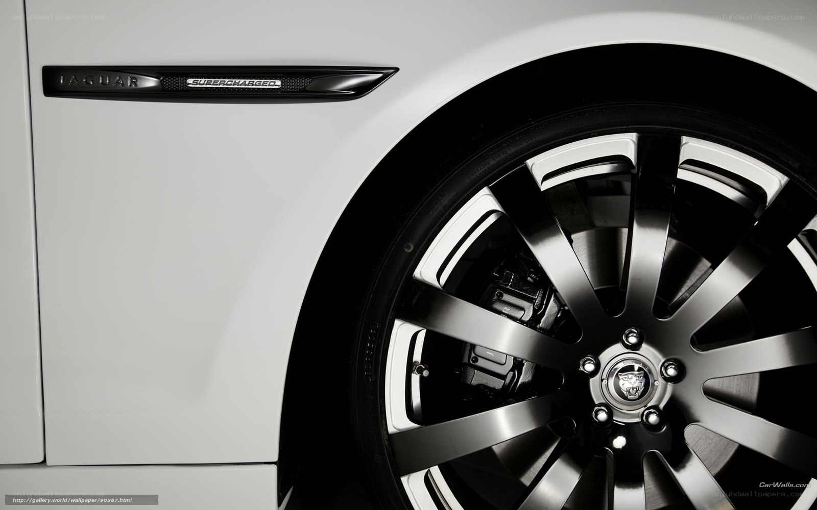 Jaguar Supercharged wheel detail