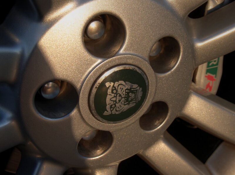 Jaguar wheel center cap