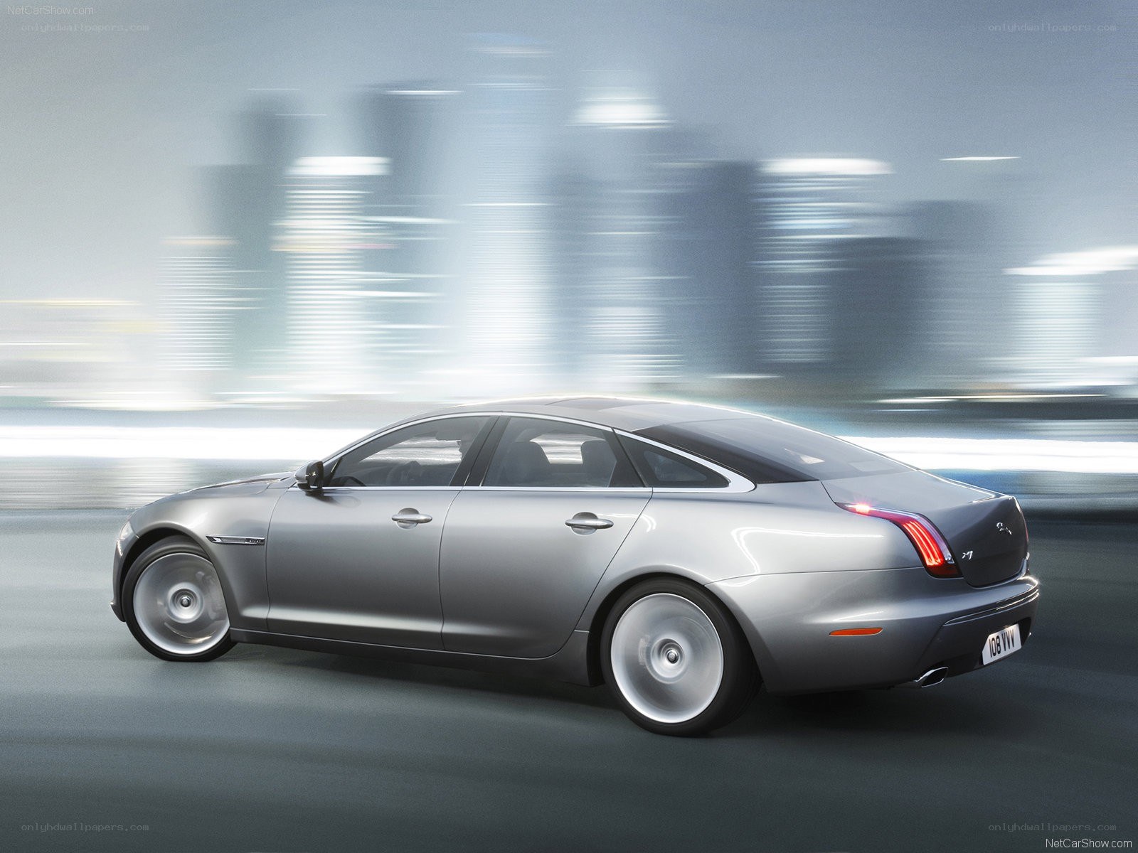 Jaguar XJ Concept in motion