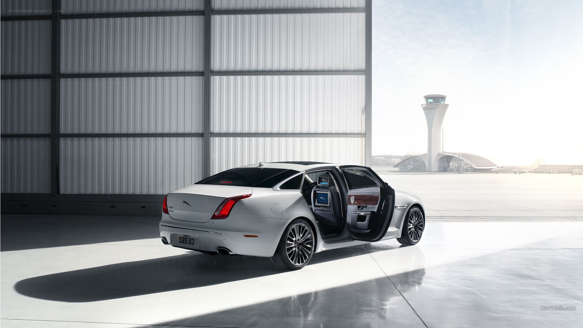 Jaguar XJ in hangar