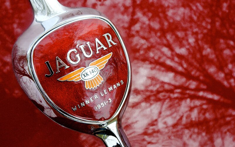 Jaguar XK140 emblem