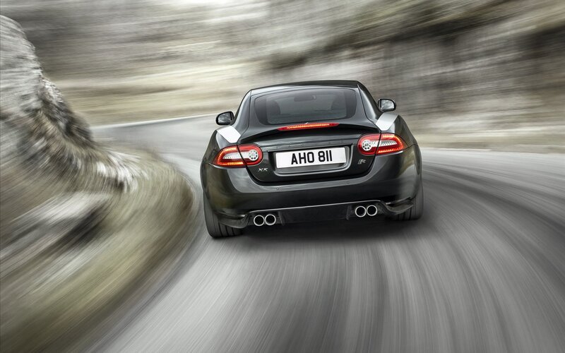 Jaguar XKR in motion