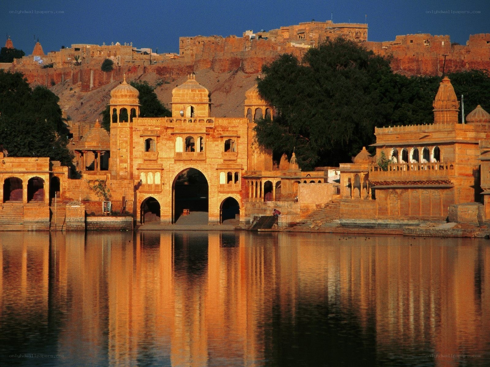 Jal Mahal palace at sunset