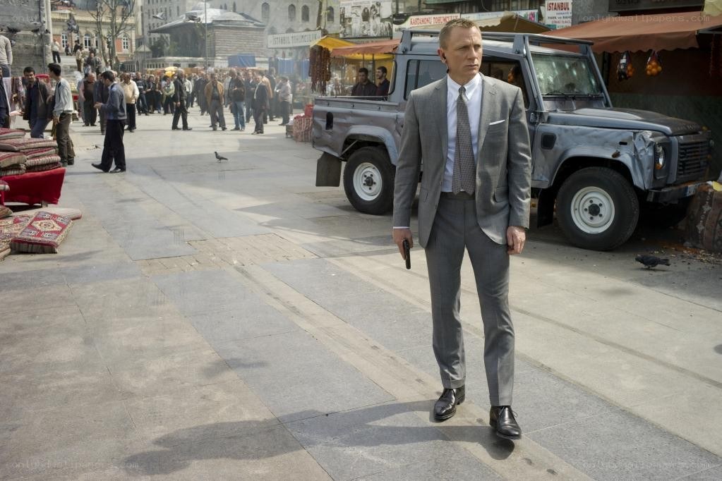 James Bond in Istanbul