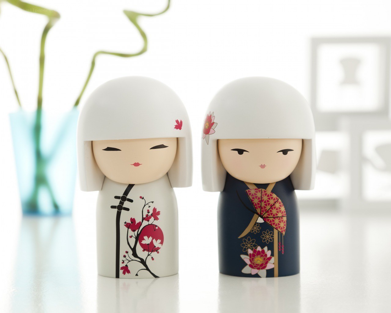 Japanese doll figurines