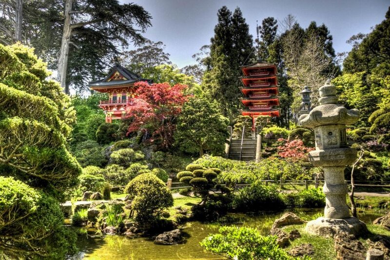 Japanese Garden with Pagodas — Green