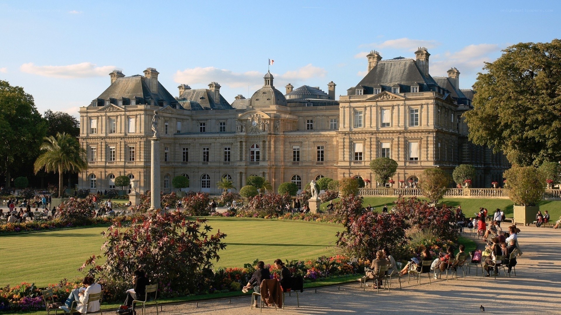 Jardin du Luxembourg with palace