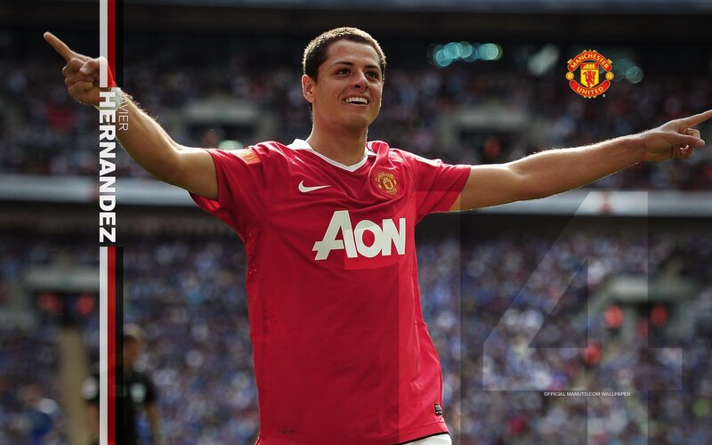Javier Hernandez celebrating