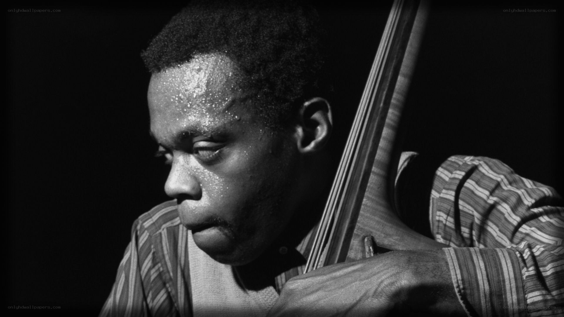 jazz musician playing cello