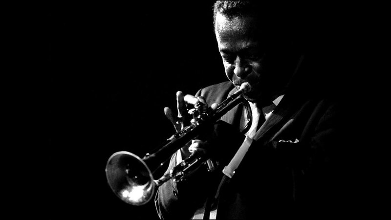 jazz musician playing trumpet