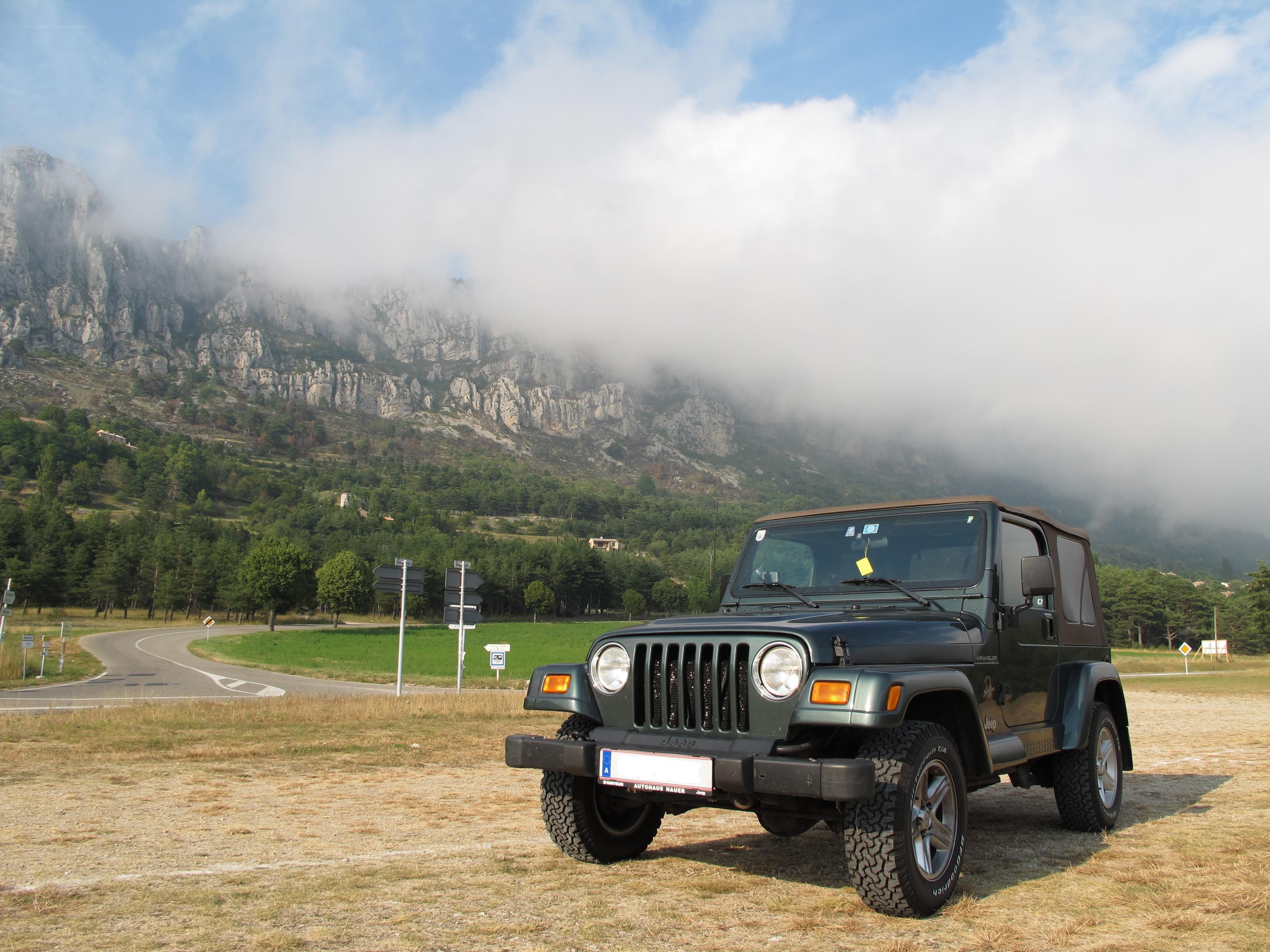 Jeep in mountain landscape