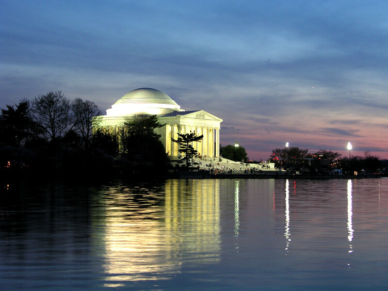 Jefferson Memorial at dusk