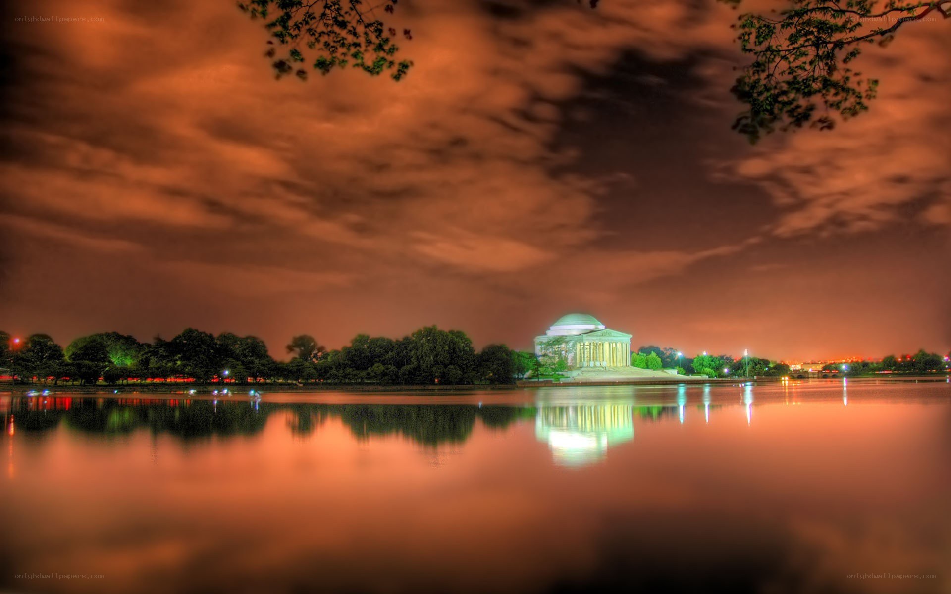 Jefferson Memorial at night