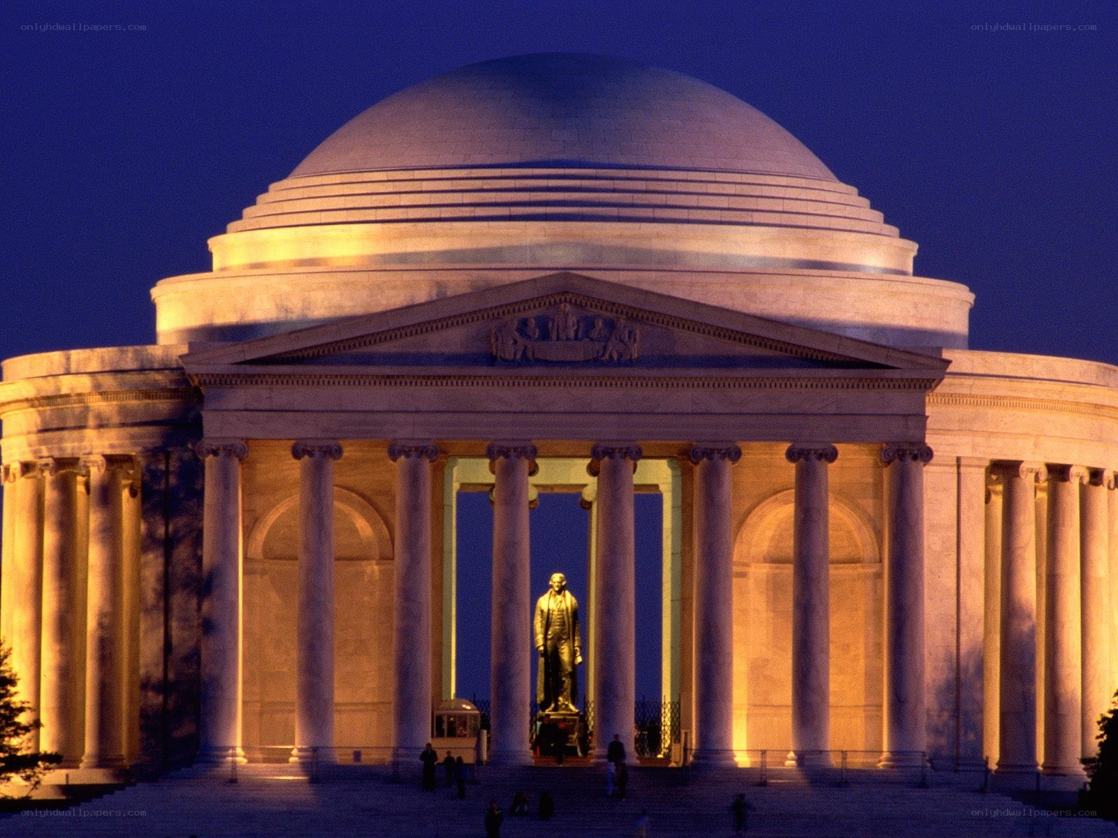 Jefferson Memorial at night