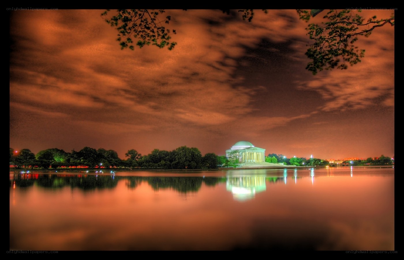 Jefferson Memorial at night