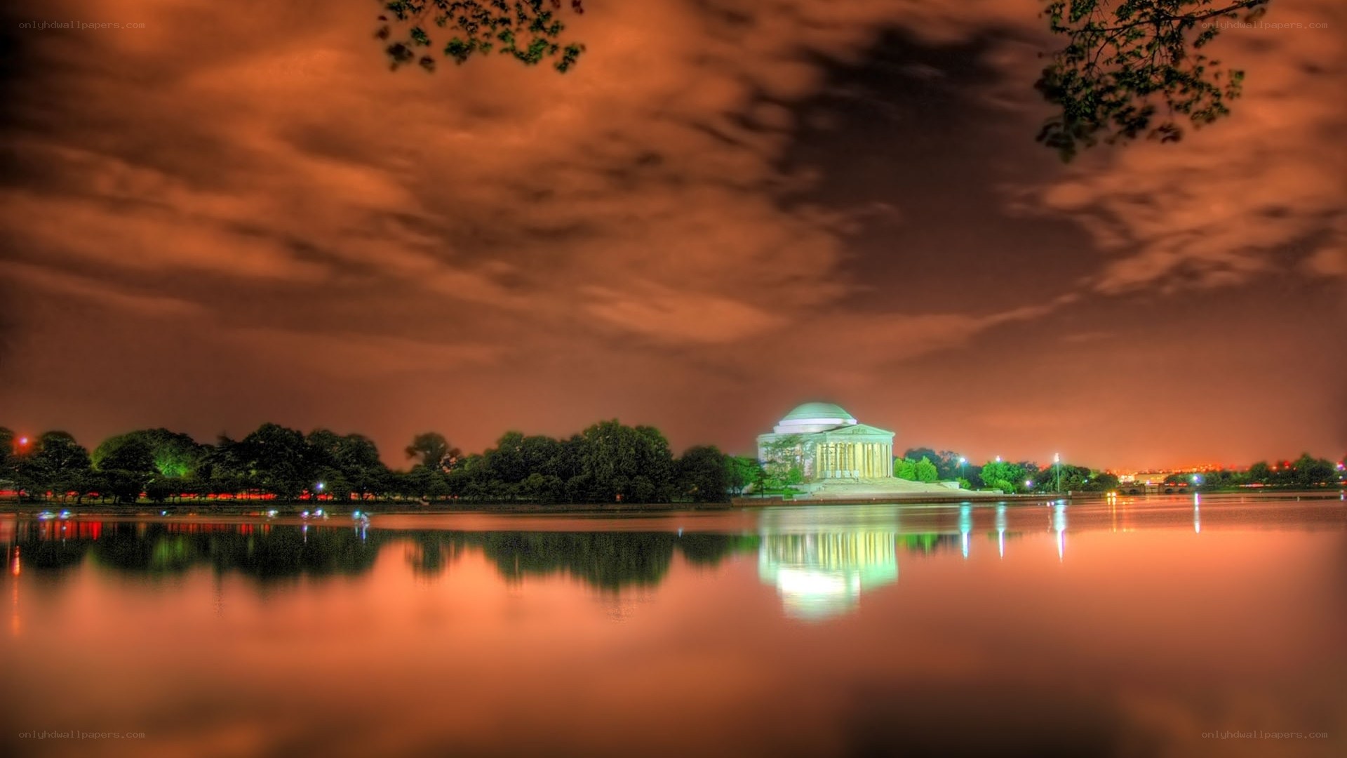 Jefferson Memorial at night