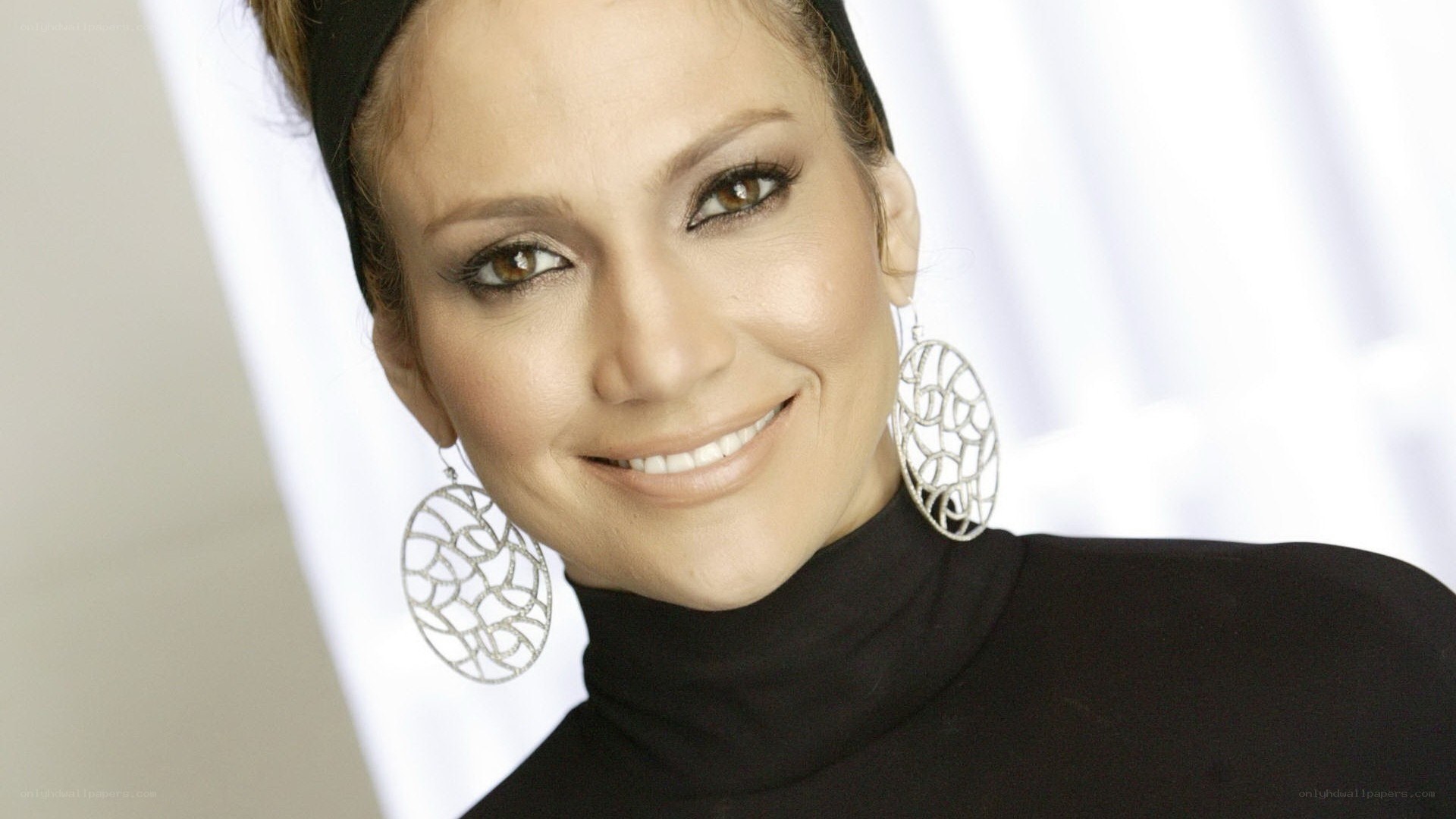 Jennifer Lopez smiling portrait