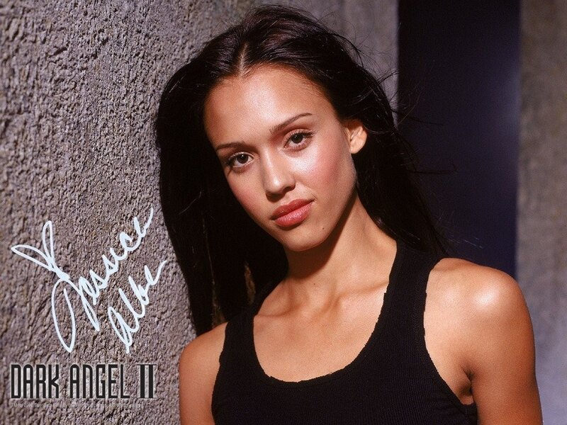 Jessica Alba in Dark Angel