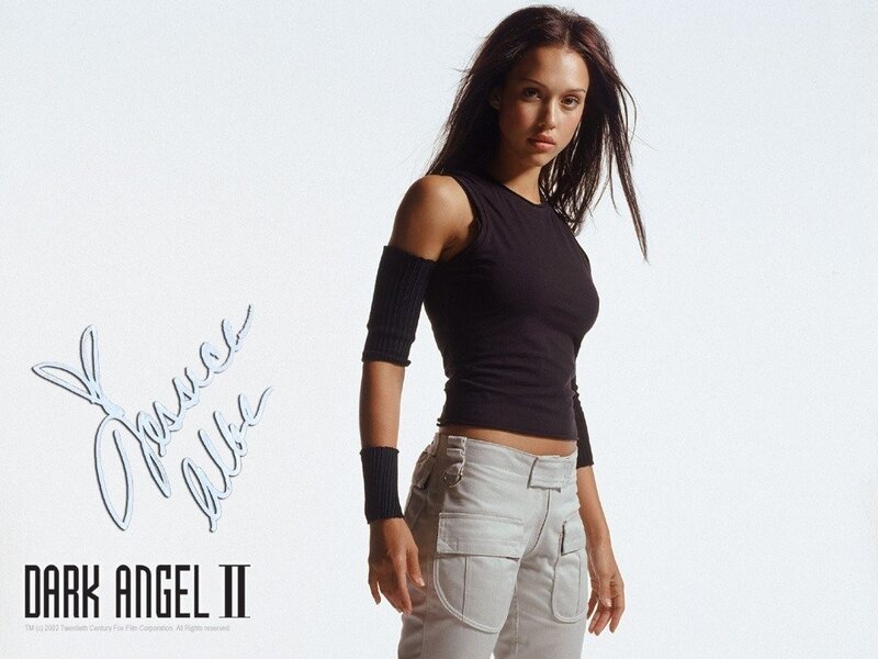 Jessica Alba in Dark Angel