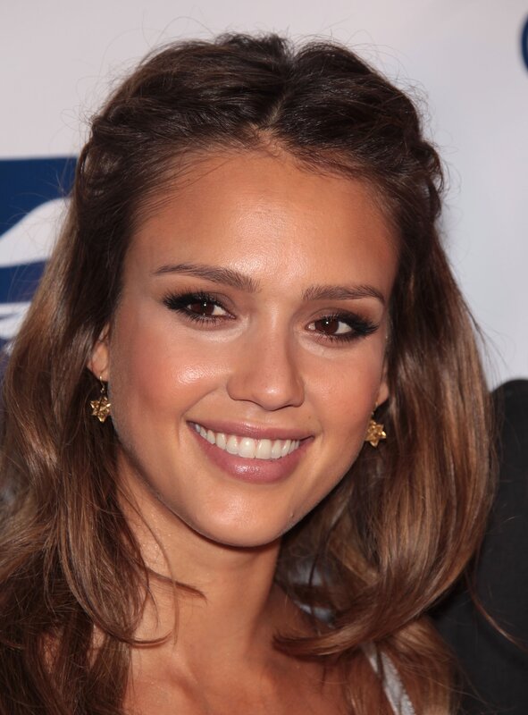 Jessica Alba smiling at event