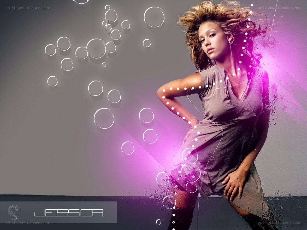 Jessica Alba with bubbles