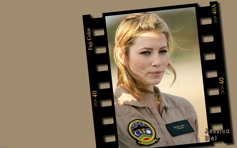 Jessica Biel in military uniform