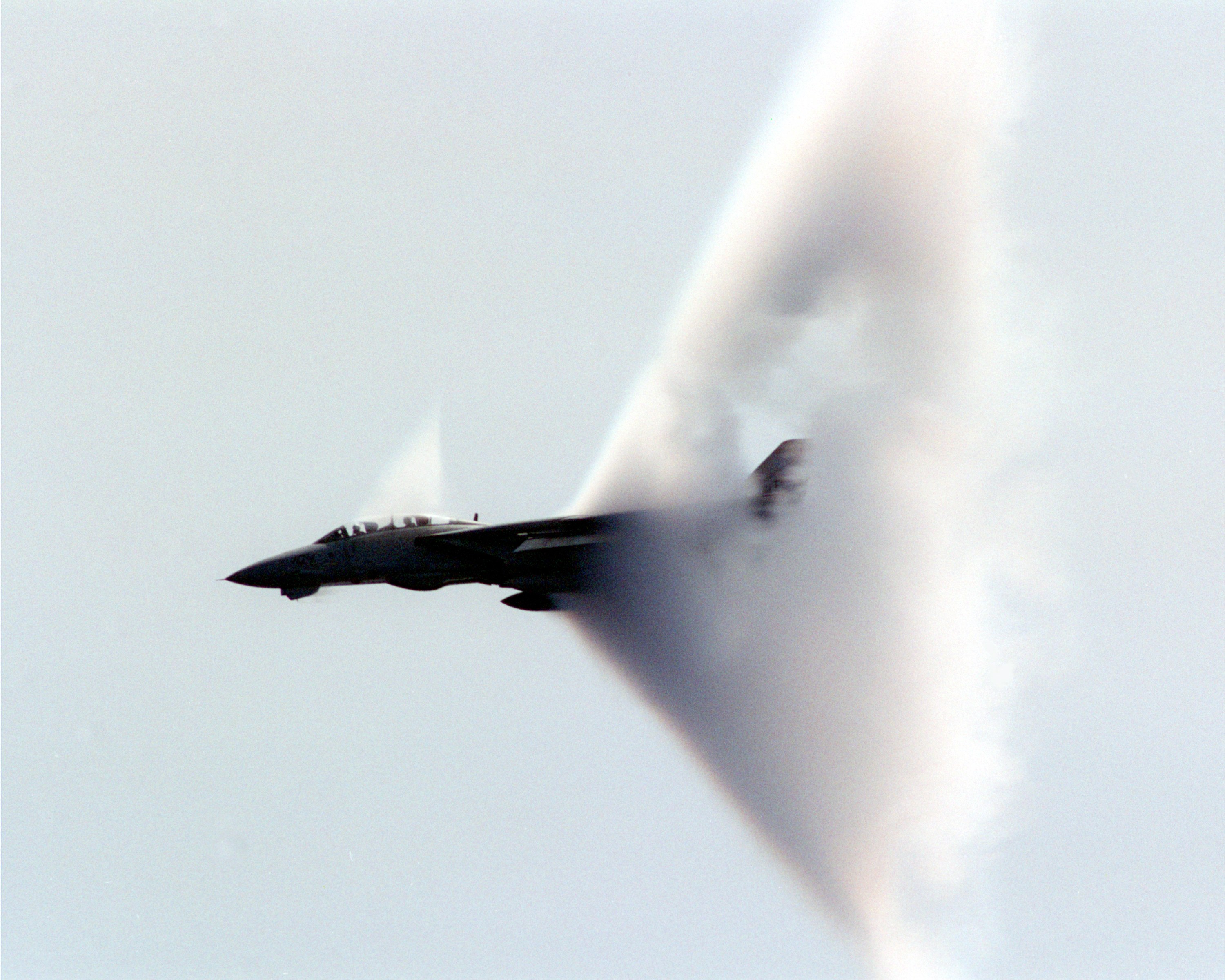 jet breaking sound barrier