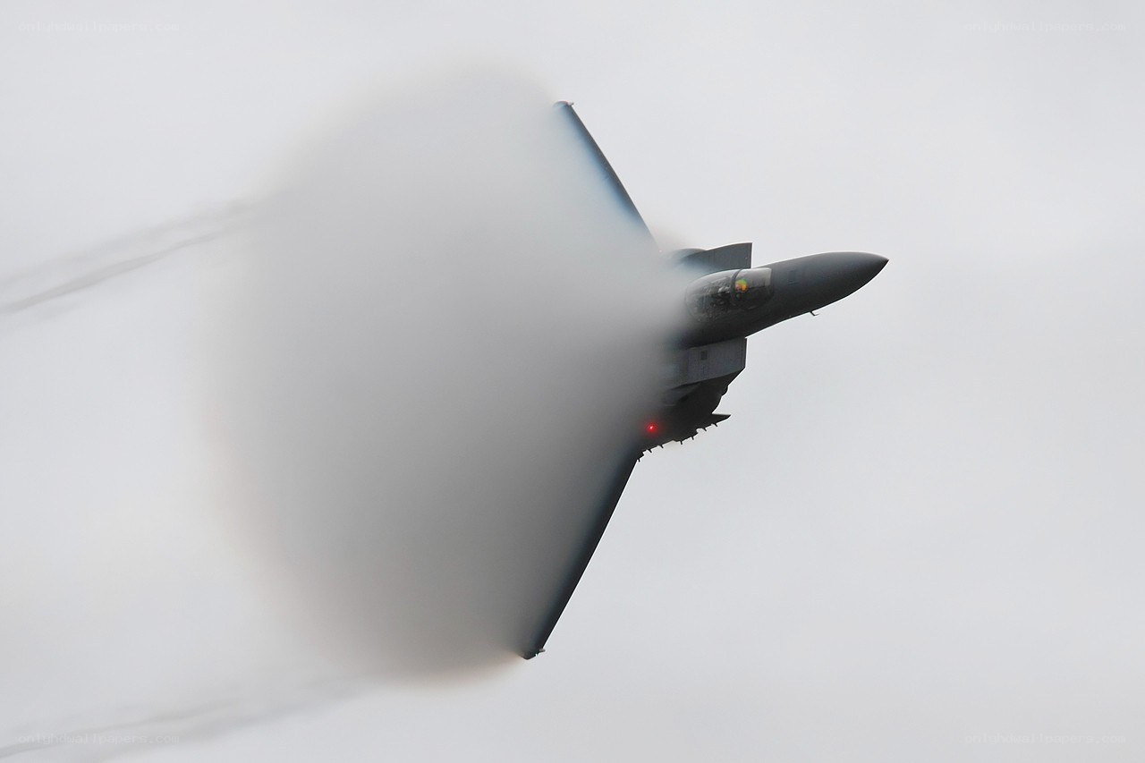 jet breaking the sound barrier
