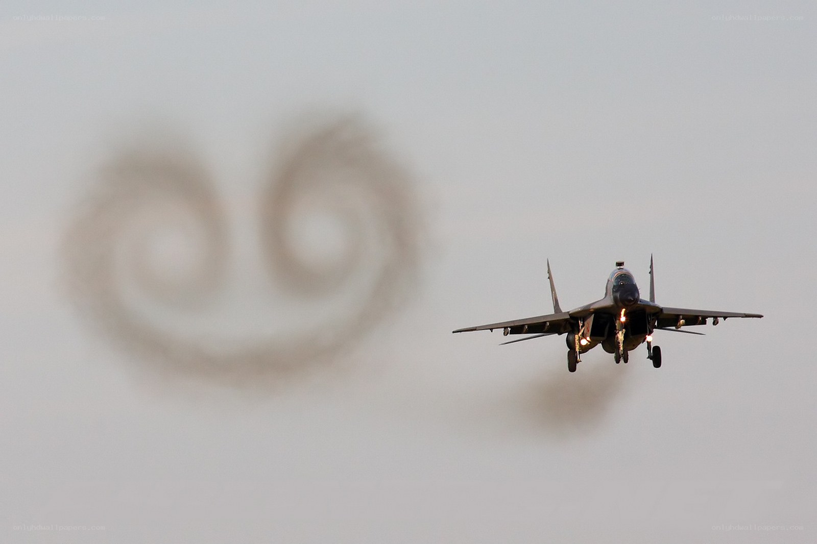 Jet creating smoke rings